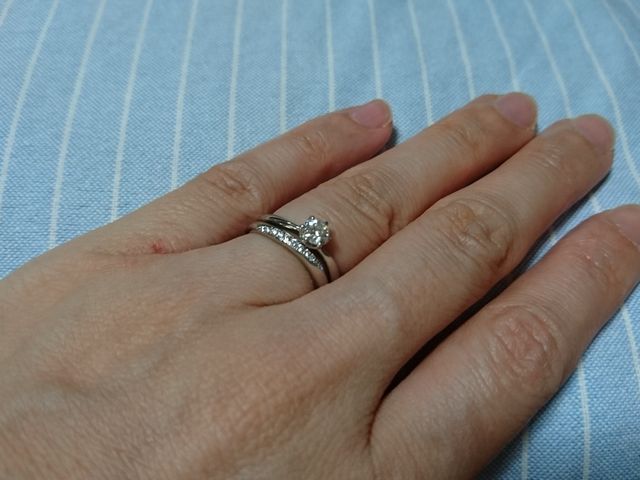 婚約指輪と結婚指輪をセットで購入しました。
