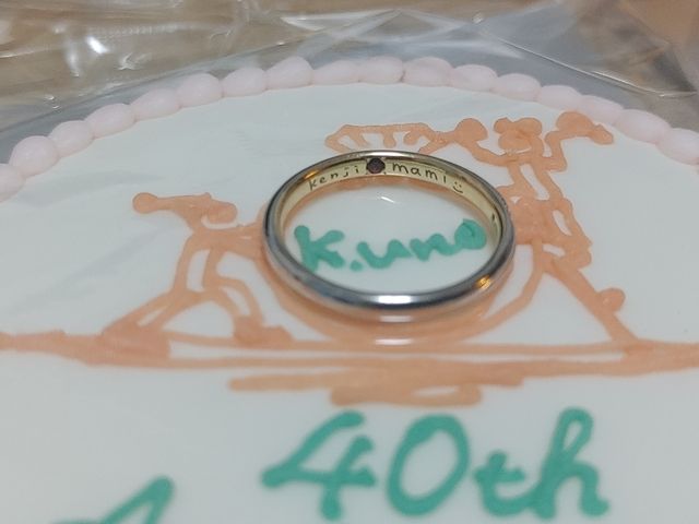 お互いの名前を書いた手書き刻印