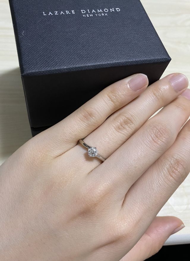 室内光でも綺麗に輝きます。素敵です！