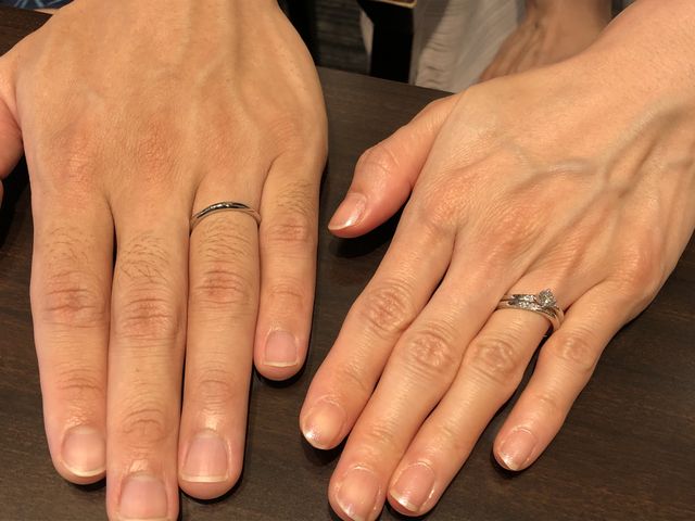 NIWAKAの婚約指輪と結婚指輪のセットリングになります