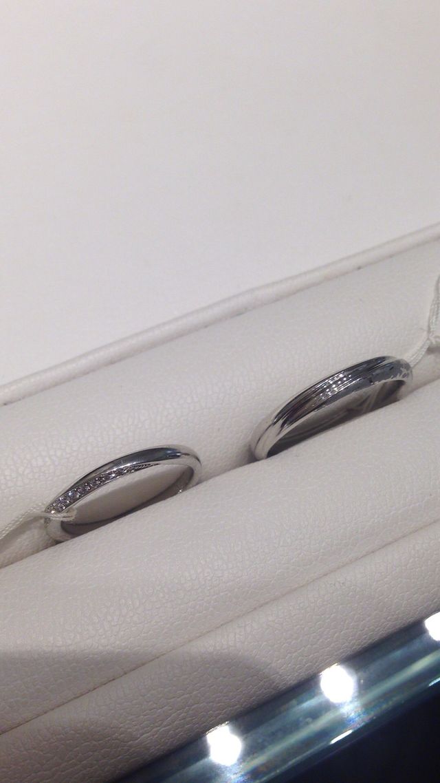 左が新婦のものです。