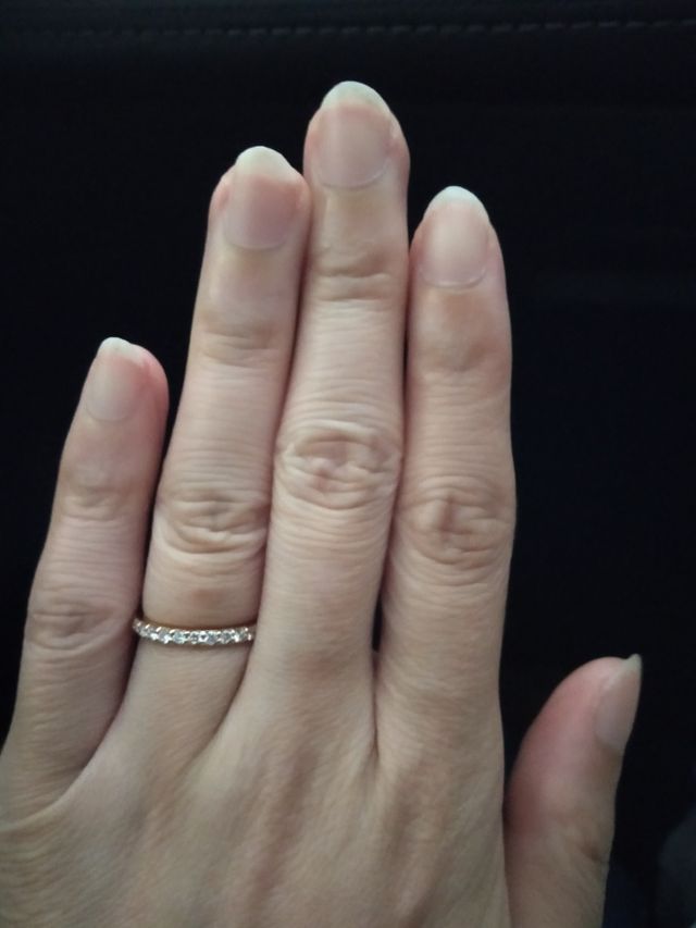 ゴールドのハーフエタニティ