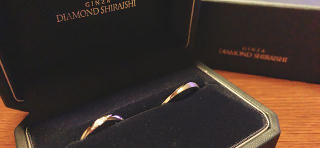 結婚指輪とボックス
