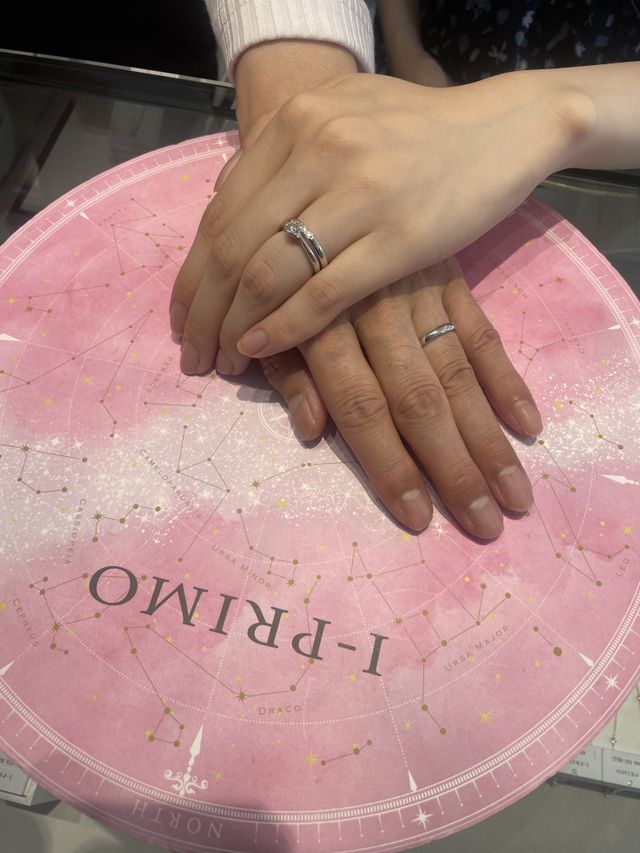 指輪を受け取りに行ったときに、写真を撮ってくださいました