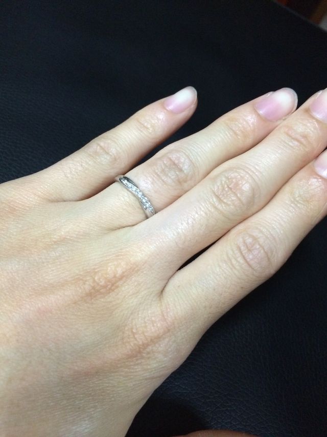 プラチナで、ダイヤ付き