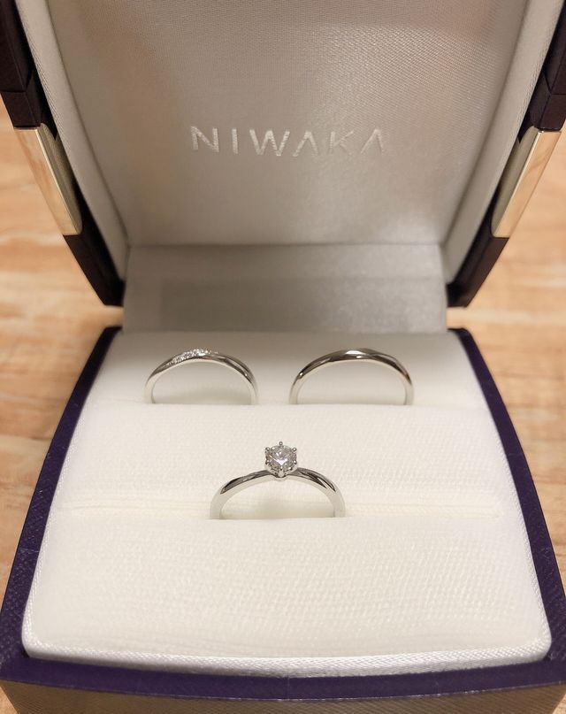 婚約指輪、結婚指輪です。