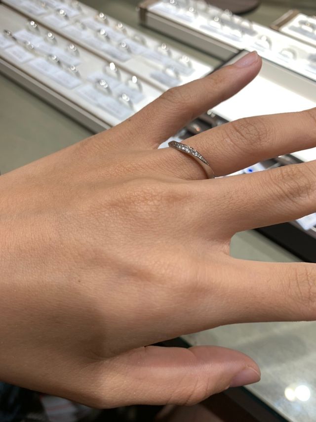 シャープでシンプル