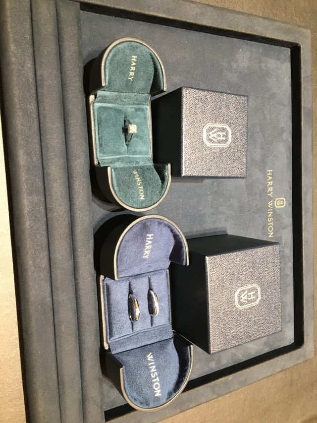 ダイヤの輝きが忘れられなくてこちらで購入を決めました。