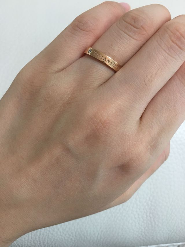 ローズゴールドのダイヤ付きです