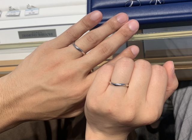 自然なウェーブが綺麗でなリングでした。