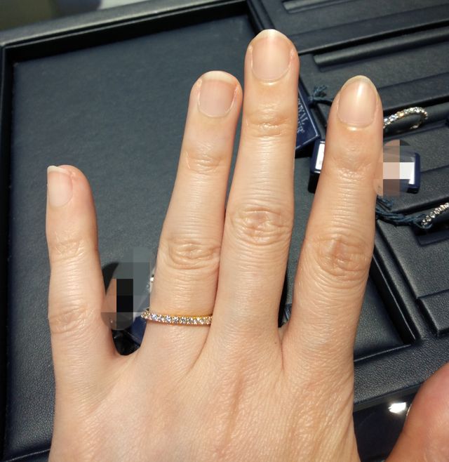 ゴールドのハーフエタニティ