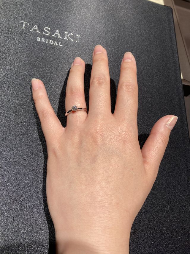 お店で試着させてもらった時の写真です