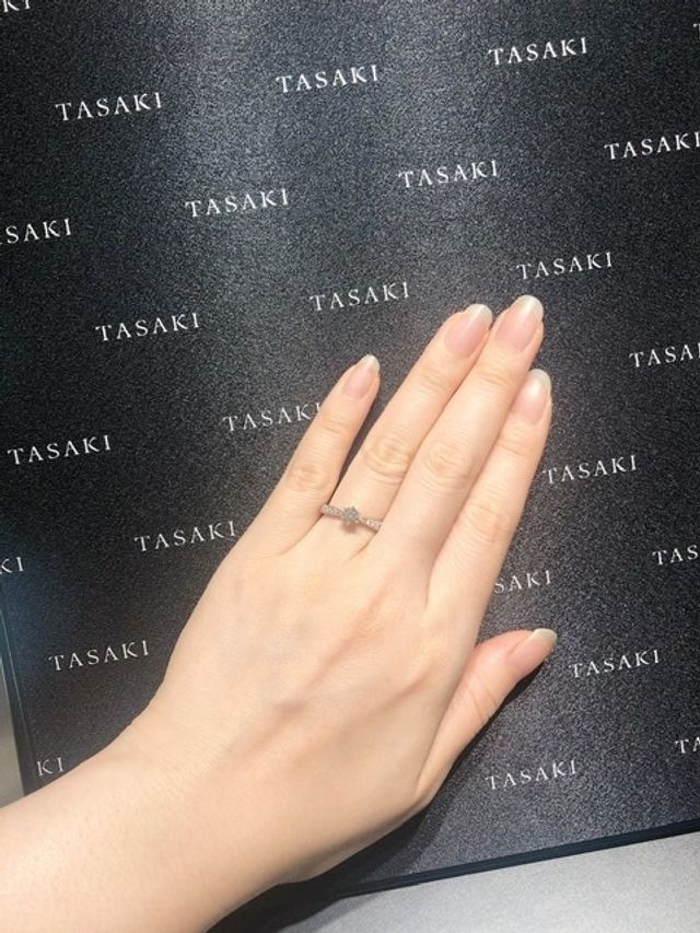 派手すぎず上品でとても気に入りました。