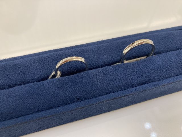 結婚指輪、とても綺麗なダイヤモンドが気に入っています。