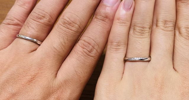 つけ心地がよく、清楚感のある指輪でした。