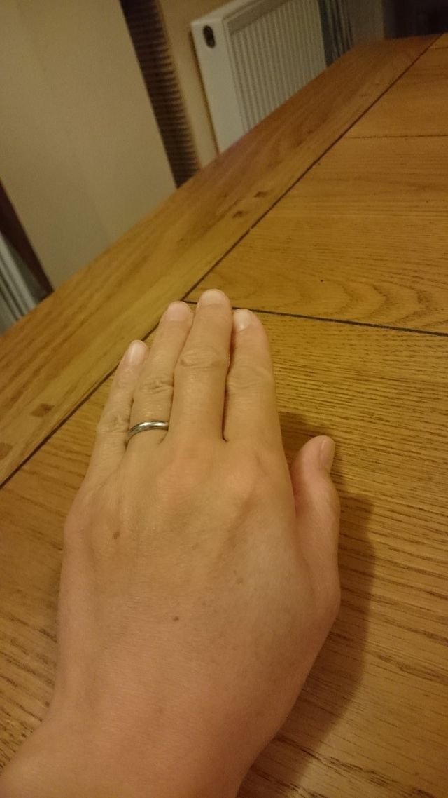 結婚指輪です。とても付け心地もよく、大変気に入ってます。