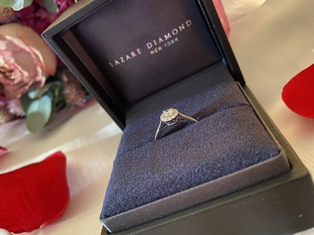 教会をイメージしたとても繊細な横顔デザインもお気に入りです！