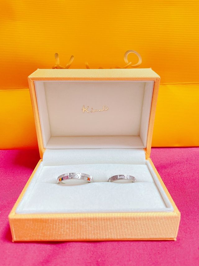 箱に入ってる指輪ですー！
デザインもいい感じです！！