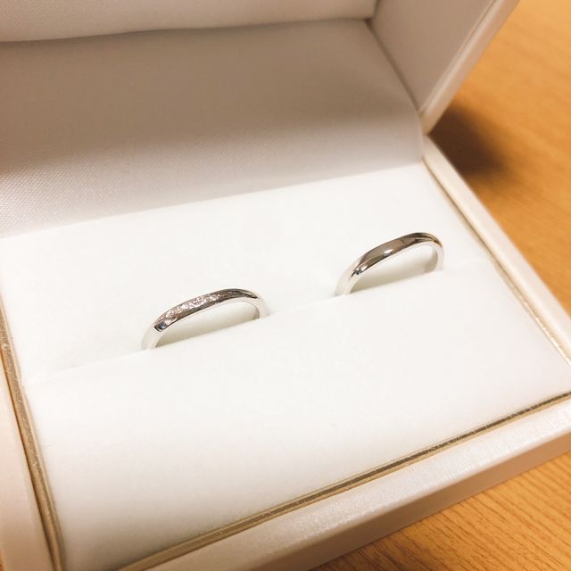 左が新婦用、右が新郎用です。
シンプル・ペア感意識しました。