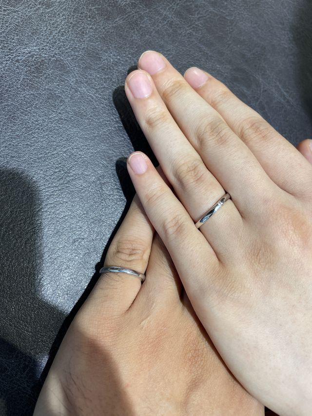 ２人の希望の形の指輪が見つかりました。つけ心地が最高です！！