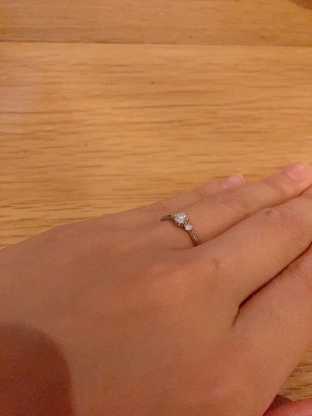 少しウェーブがかかっています。