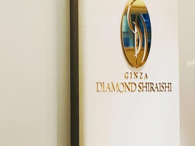 店内の雰囲気は品のあるブルーをコンセプトとしていました。