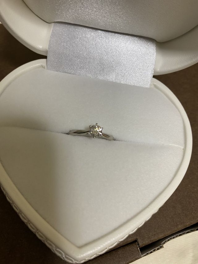 箱は店舗とは別で用意しました。