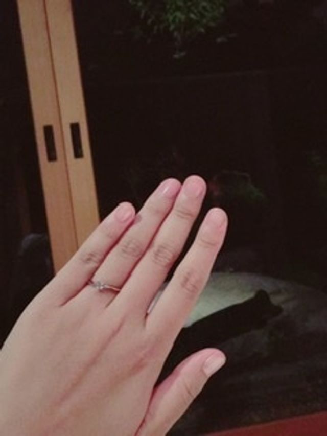 俄の「ことのは」です。光に反射していつも綺麗です。