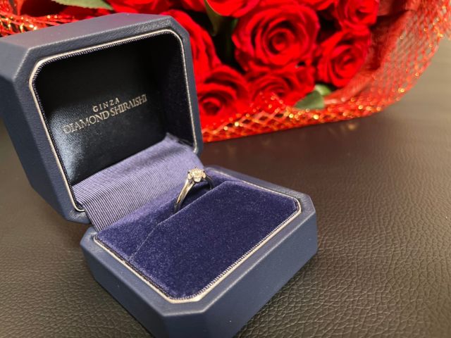 薔薇の花束とともに彼からいただき、改めてプロポーズされました