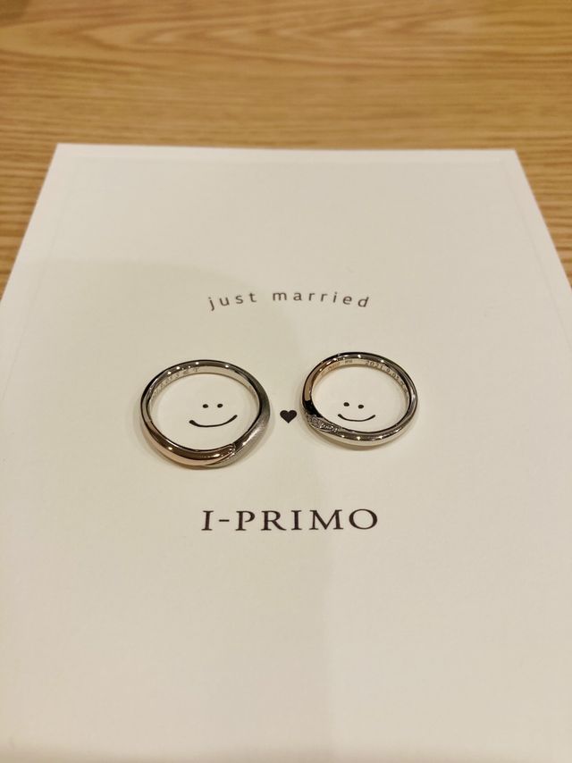 結婚指輪は新作の物です。