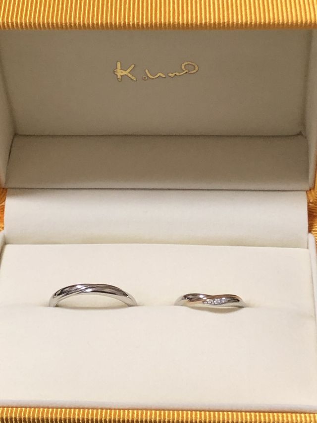 中央のラインがお揃いです。