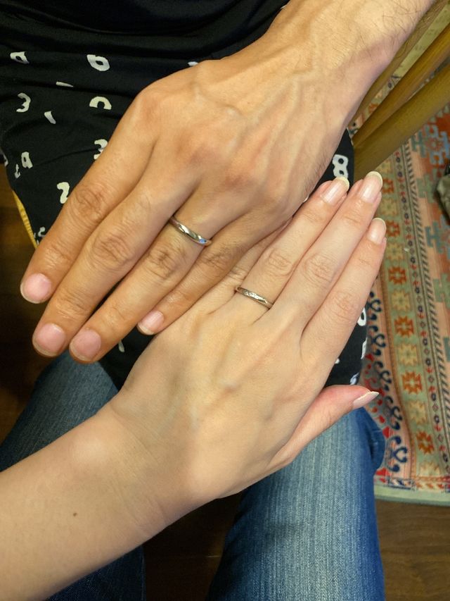 着用時の写真です。シンプルでつけやすいです。