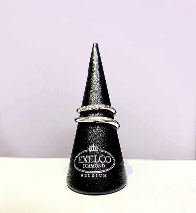 リングピローは無料です。結構重宝しています。