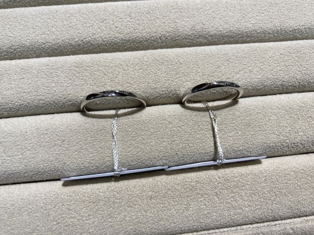 シンプリながらデザインのあるリングがお気に入りです。