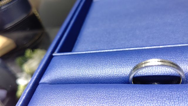 シンプルかつ素敵なライン入り
お気に入りです！