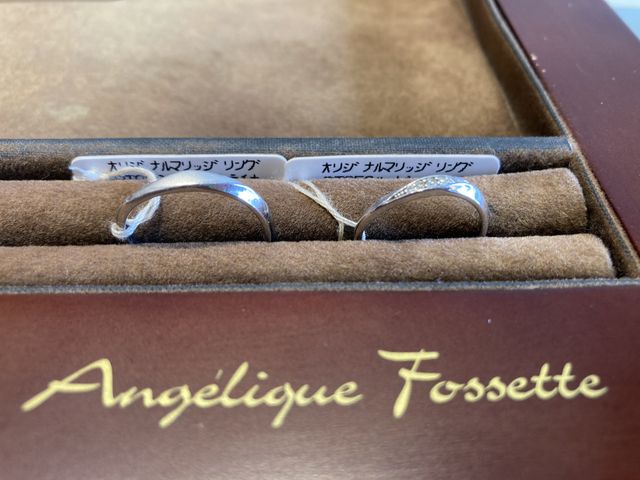 男性用にはマット加工を施しています