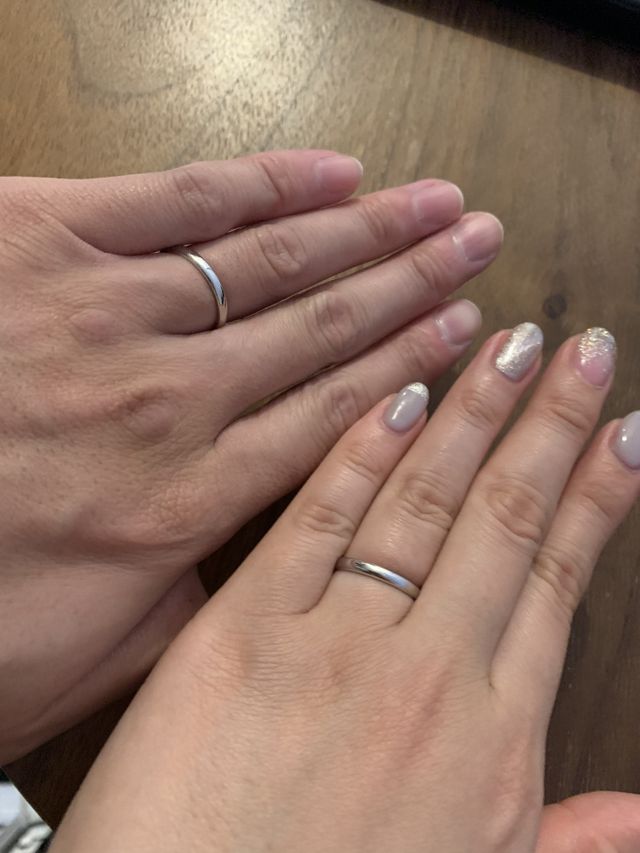 着用して間もないですがしっくり手に馴染みます♪つけ心地◎です