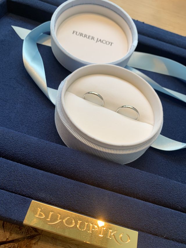 ケースが汚れないようにと置いてくださって、心配りに感動！