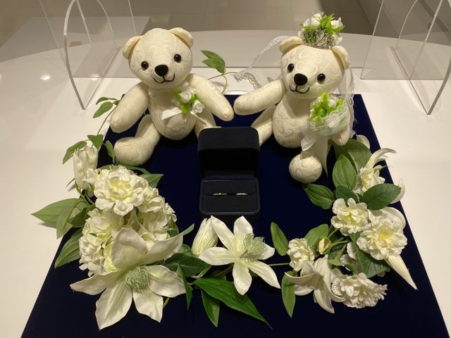 かわいいテディーベアと一緒に出してくれました！