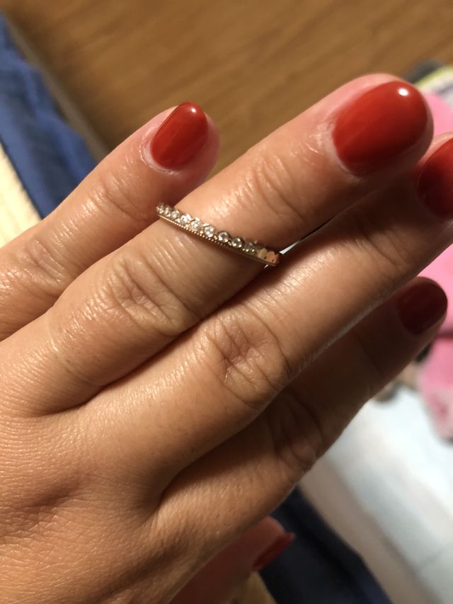 宝石は半周なので、回して使えば2wayで使う事ができます