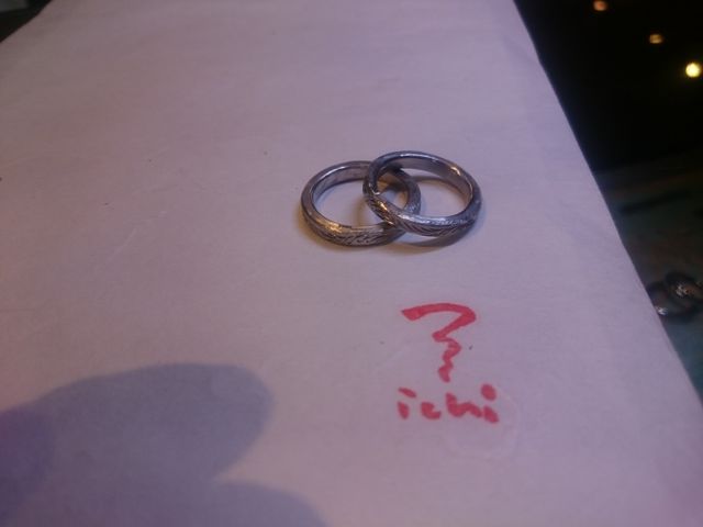 オリジナルの結婚指輪を作っていただきました。