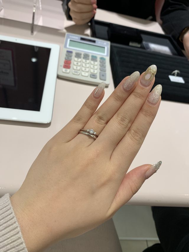 ノーマルリングと婚約指輪のセット