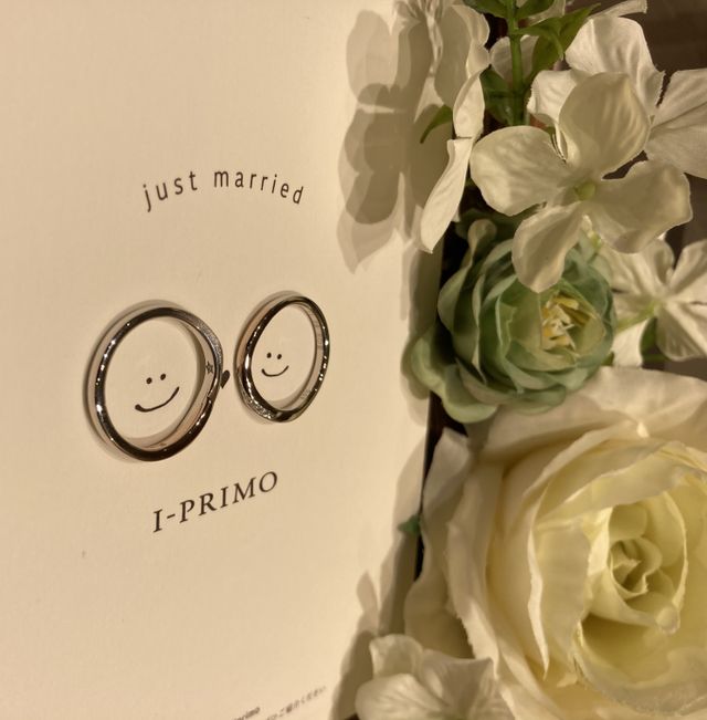 ピンクゴールドがワンポイントで入っていておしゃれ