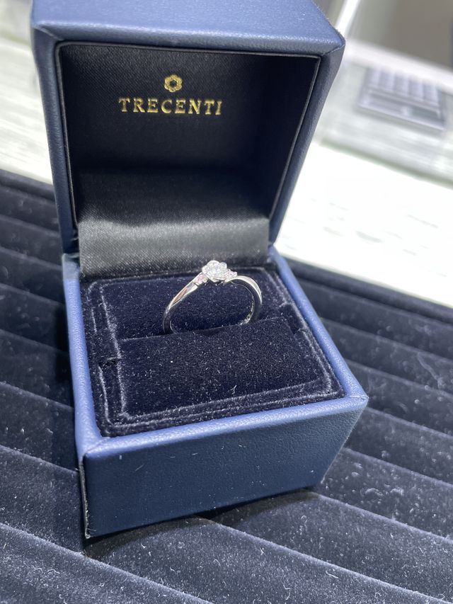婚約指輪