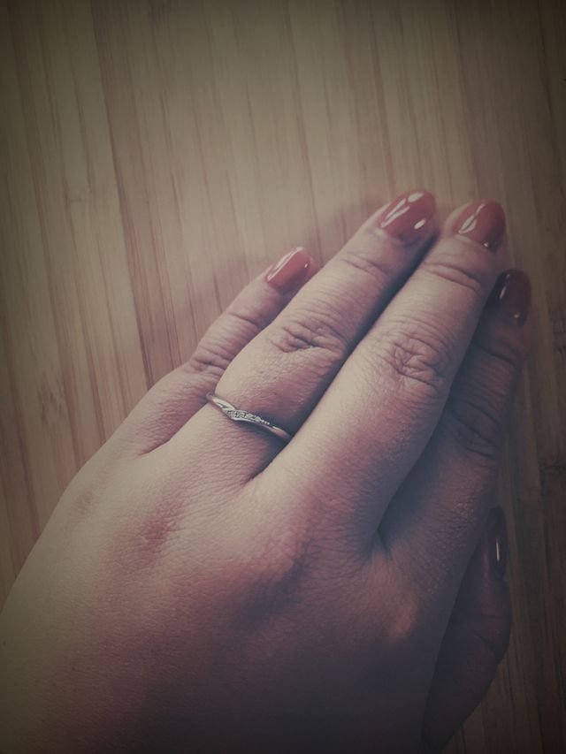 指が根元に向けて太く、
悩んでいました。