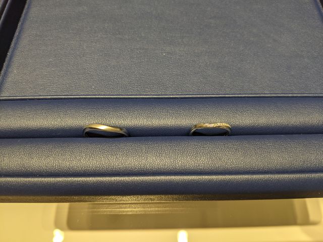 店舗にて受け取りの際の写真です！
