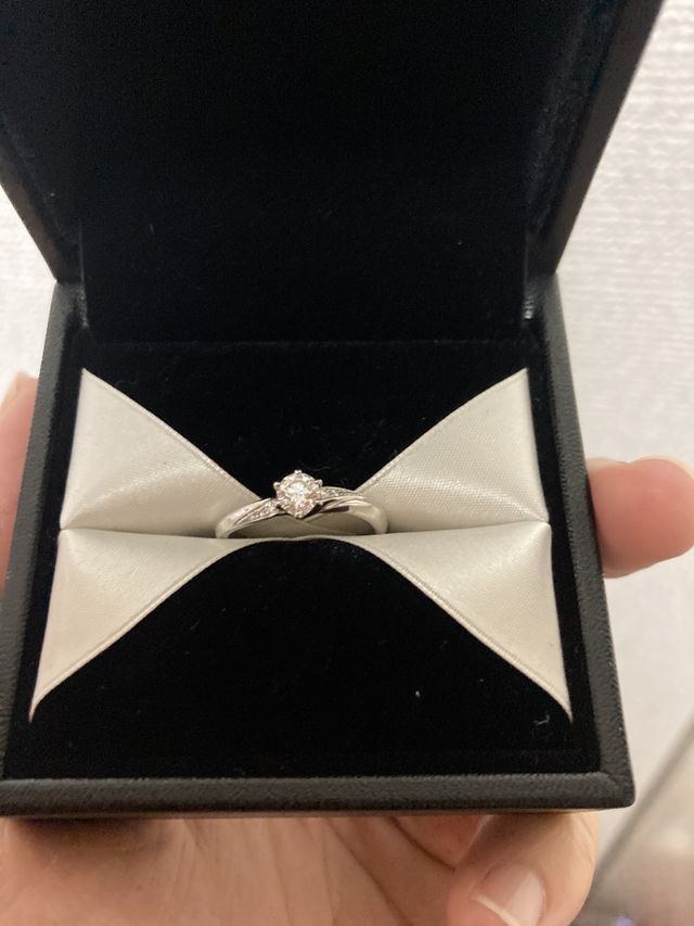 リング(正面)＋付属のボックス