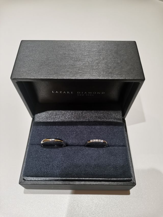 購入して受け取りに行った際の写真です。