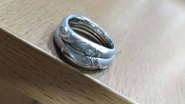 夫のイニシャル&rarr;C
私のイニシャル&rarr;M
２つ重ねてハート