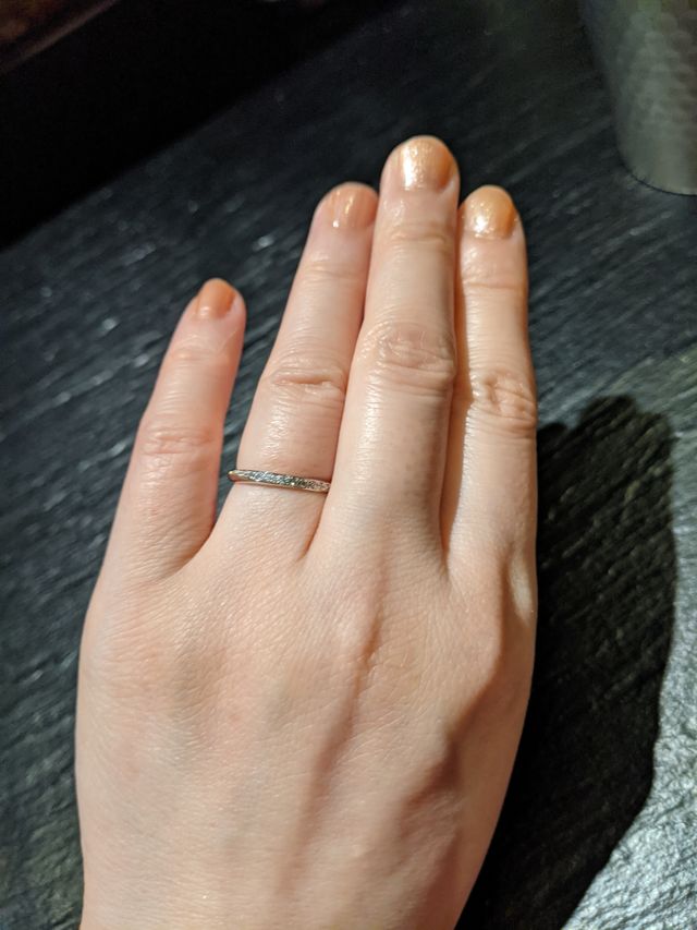 彼女と合わせて買いました。
喜ぶ顔を見られて幸せてす。